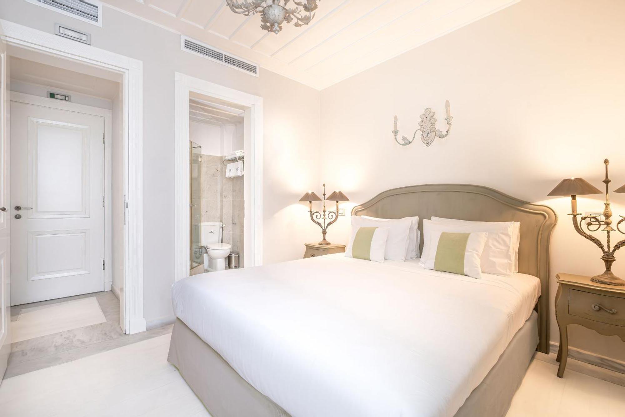 Micra Anglia Boutique Hotel & Spa Ándros Eksteriør billede