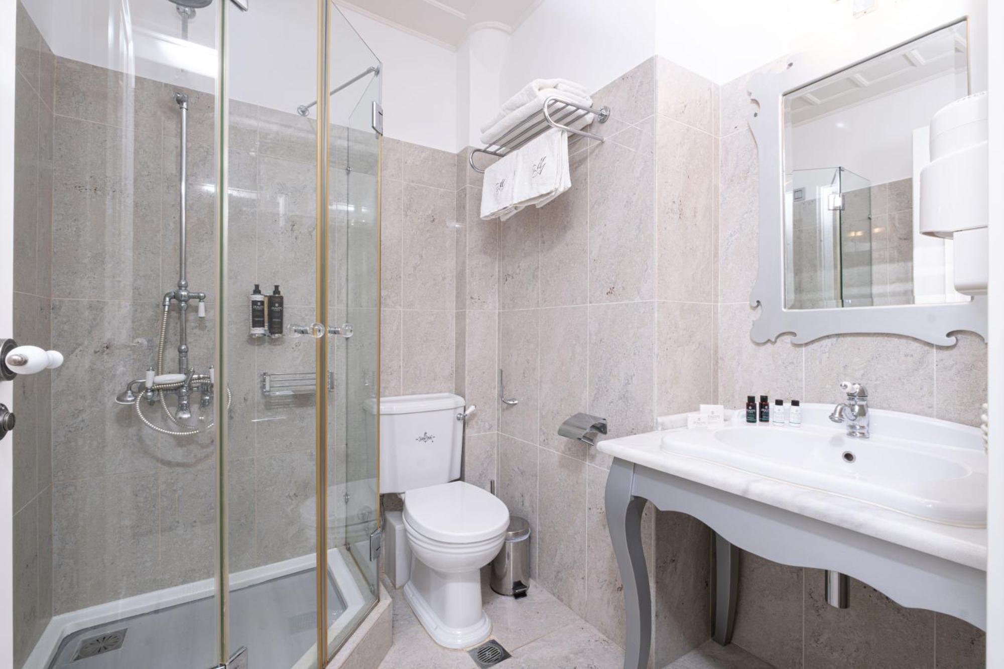 Micra Anglia Boutique Hotel & Spa Ándros Eksteriør billede