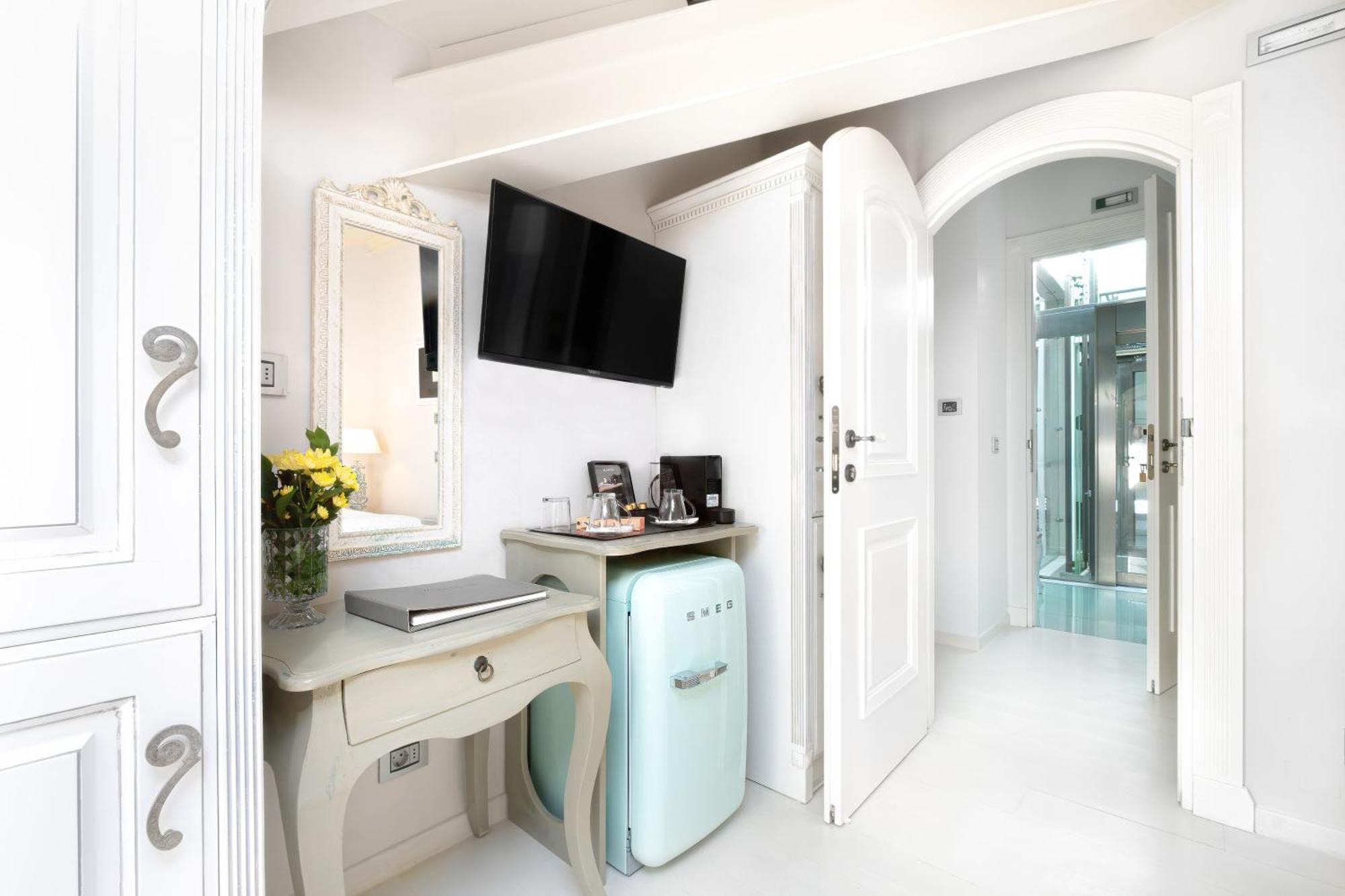 Micra Anglia Boutique Hotel & Spa Ándros Eksteriør billede
