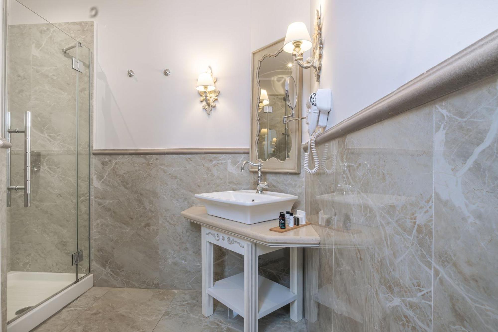 Micra Anglia Boutique Hotel & Spa Ándros Eksteriør billede