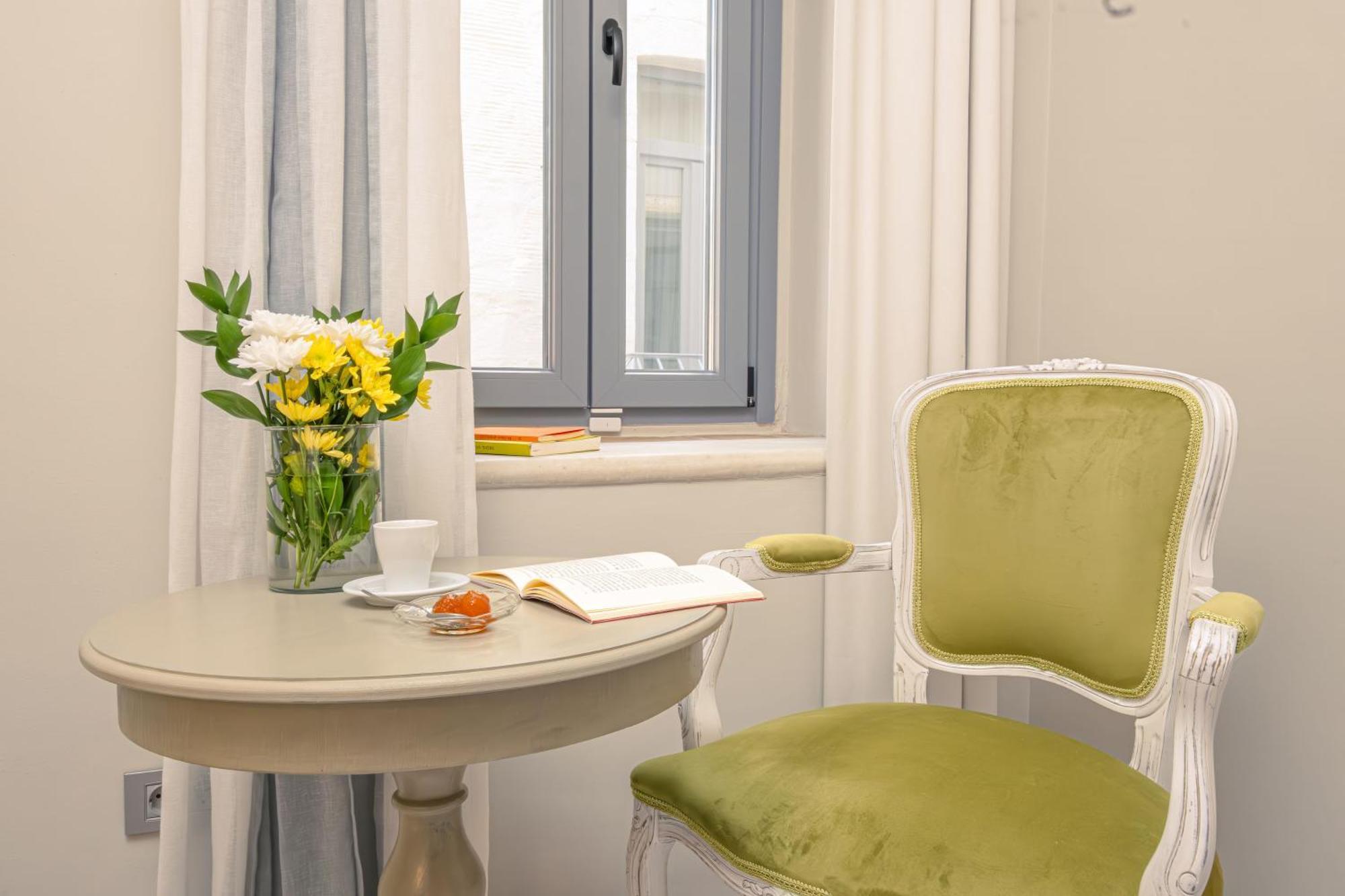 Micra Anglia Boutique Hotel & Spa Ándros Eksteriør billede