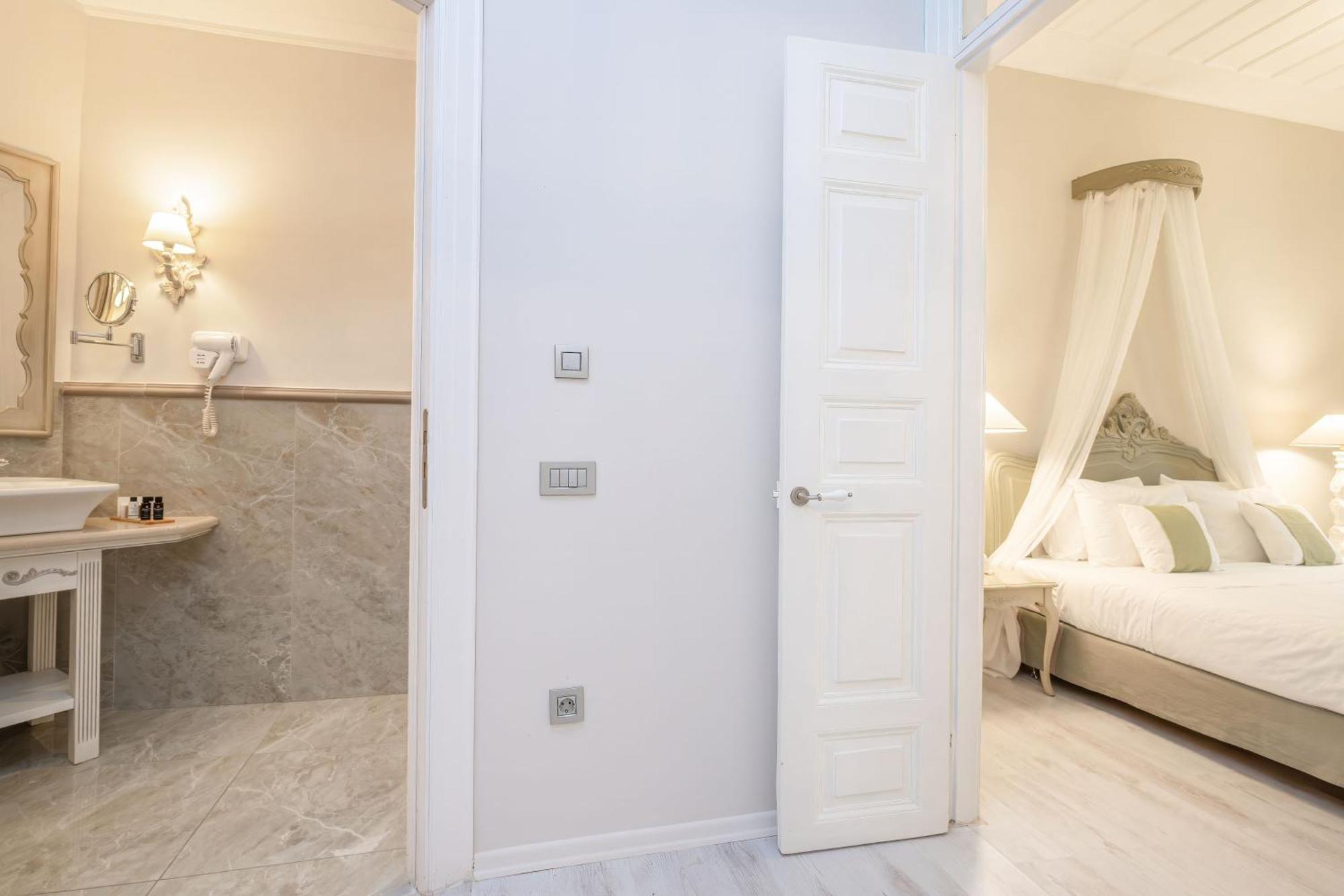 Micra Anglia Boutique Hotel & Spa Ándros Eksteriør billede