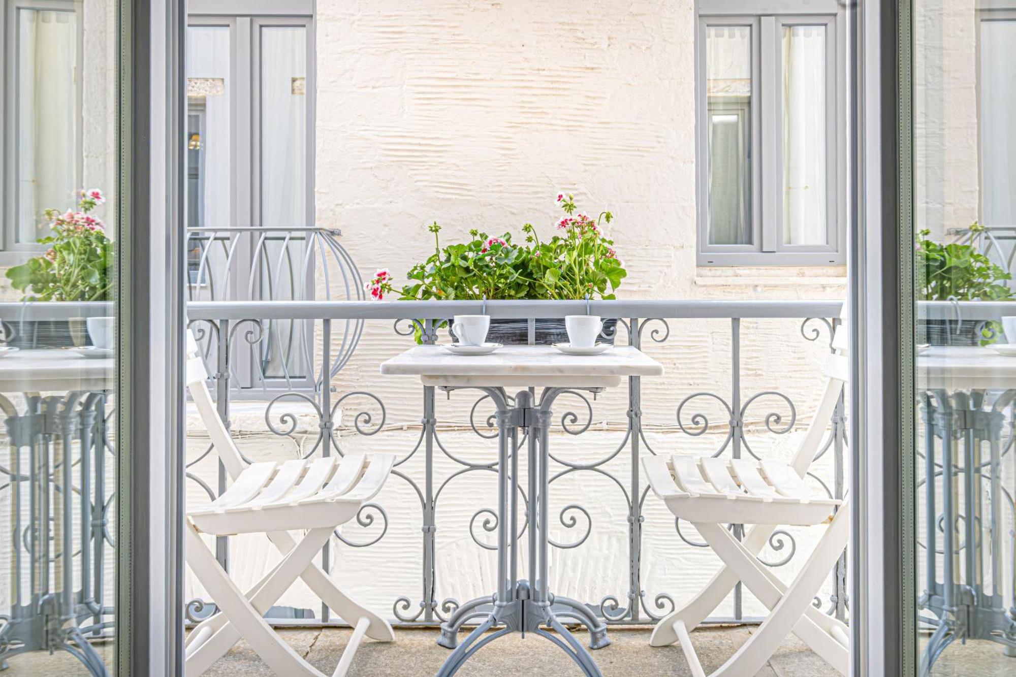 Micra Anglia Boutique Hotel & Spa Ándros Eksteriør billede