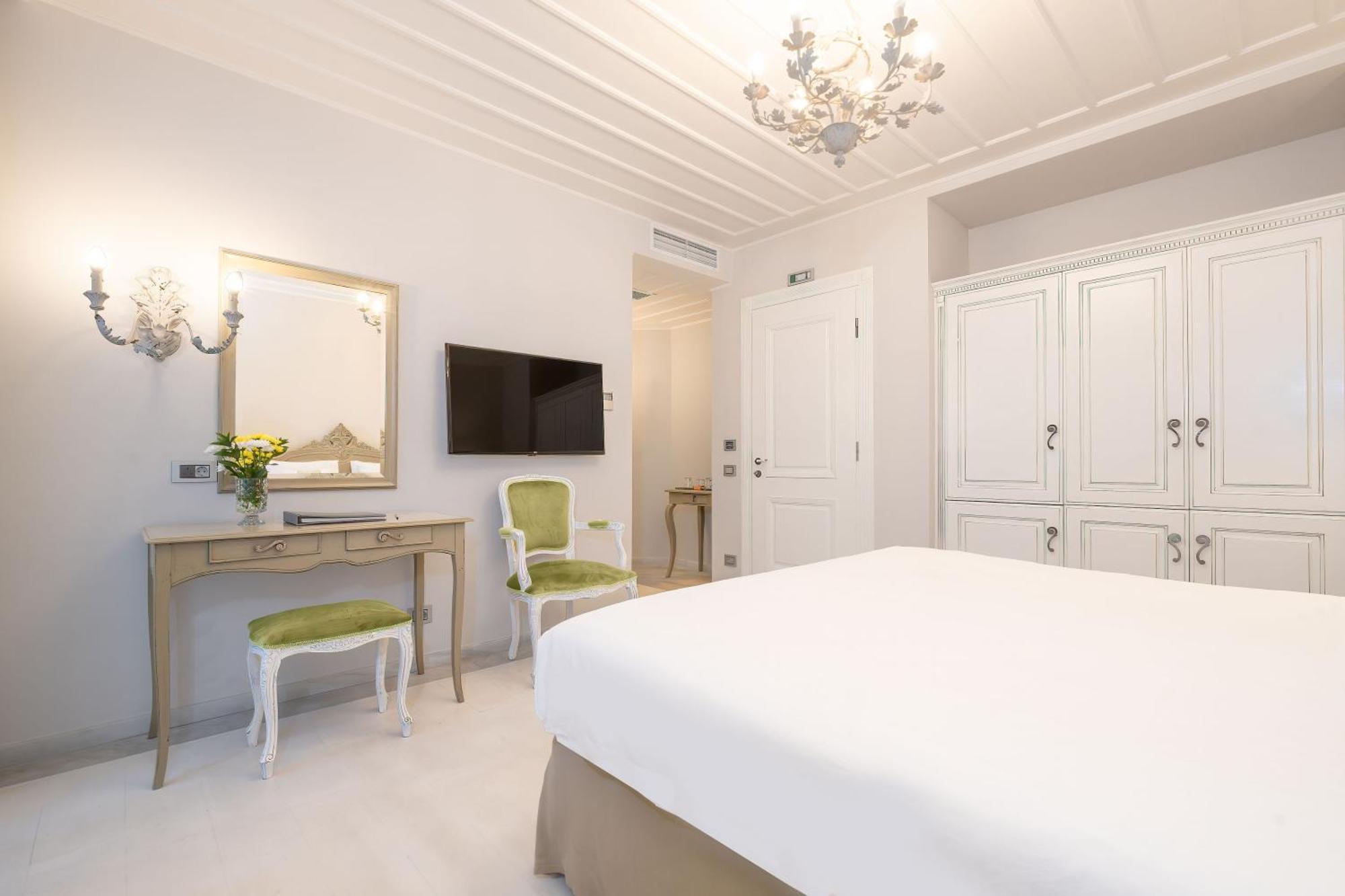 Micra Anglia Boutique Hotel & Spa Ándros Eksteriør billede