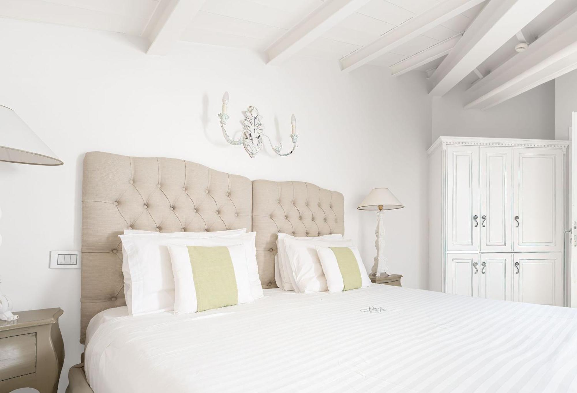 Micra Anglia Boutique Hotel & Spa Ándros Eksteriør billede