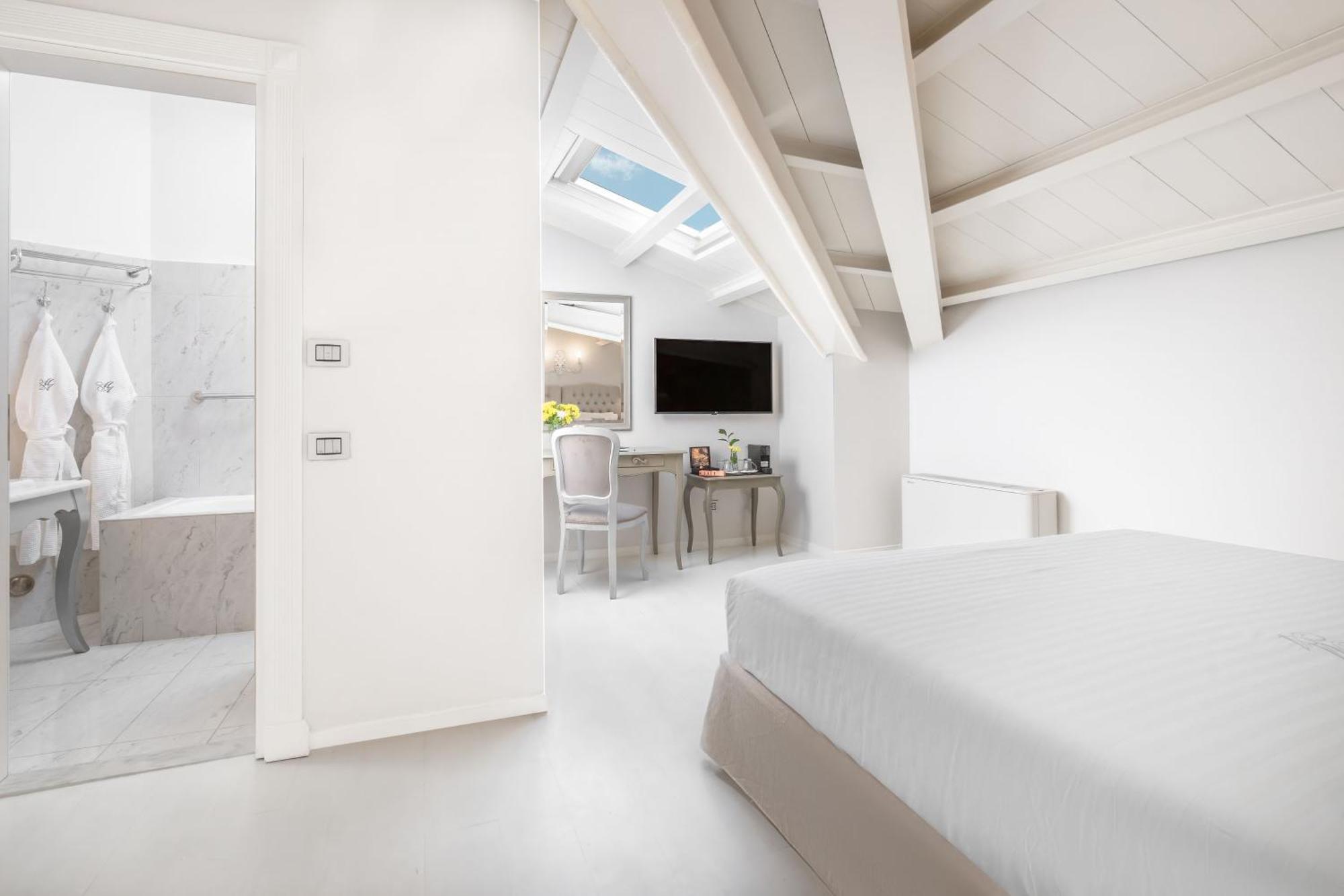 Micra Anglia Boutique Hotel & Spa Ándros Eksteriør billede